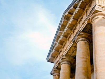 photo of a courthouse, for a criminal defense lawyer