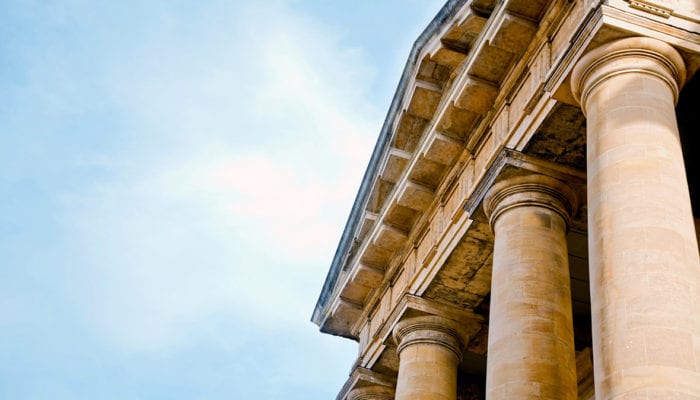 photo of a courthouse, for a criminal defense lawyer